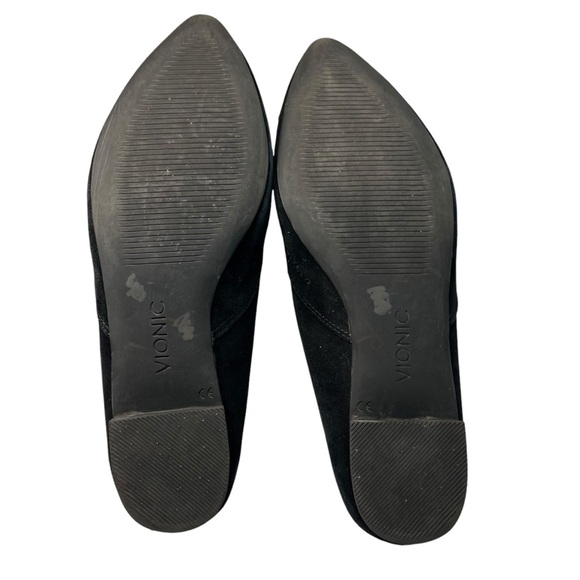 Vionic Posey Black Suede Perforated Pointed Toe Flats Women's Size 6.5 - Picture 9 of 11